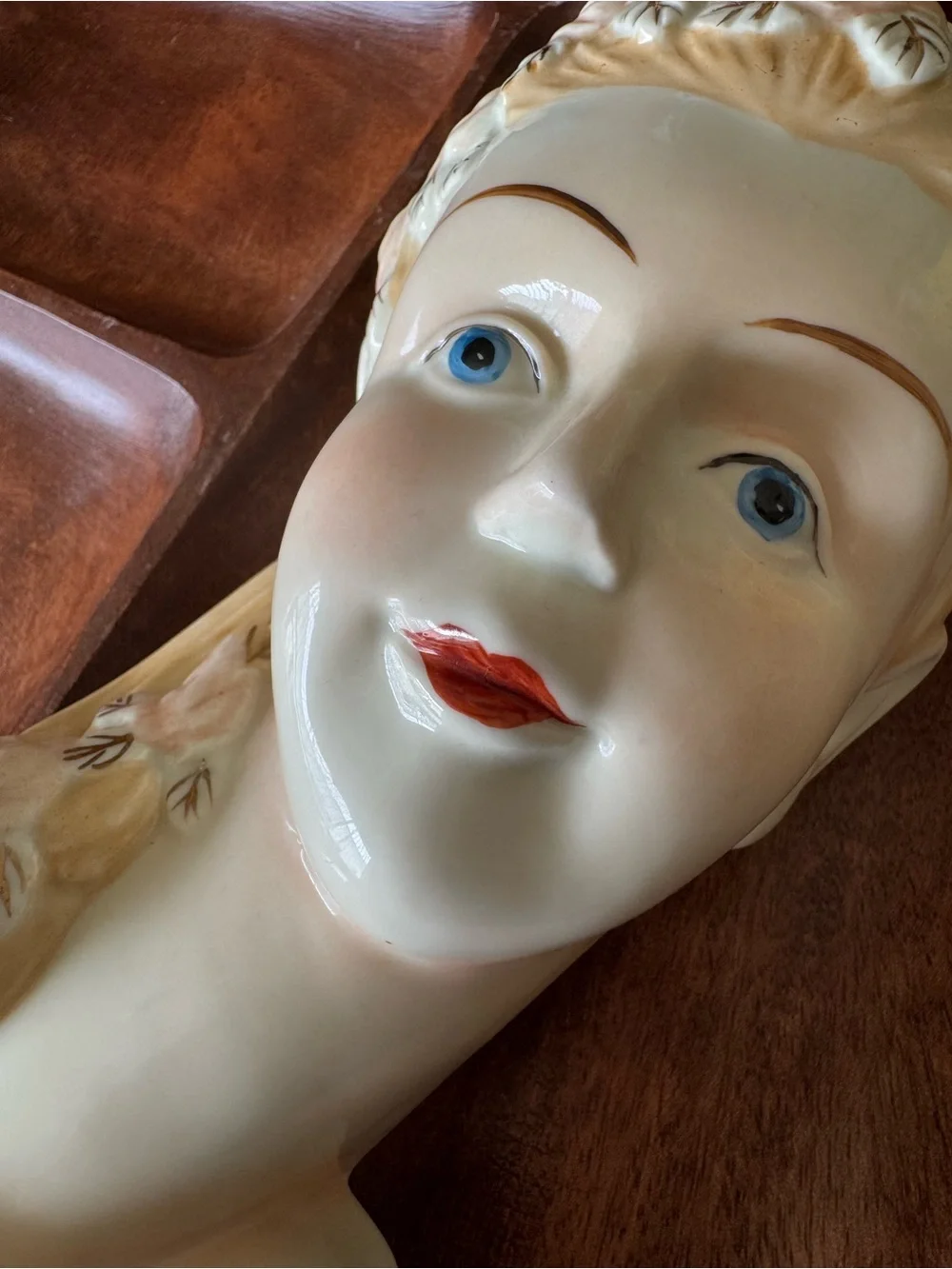Vintage MCM Beautiful Lady Head Wall Pocket Vase Floral Porcelain Decor Roses